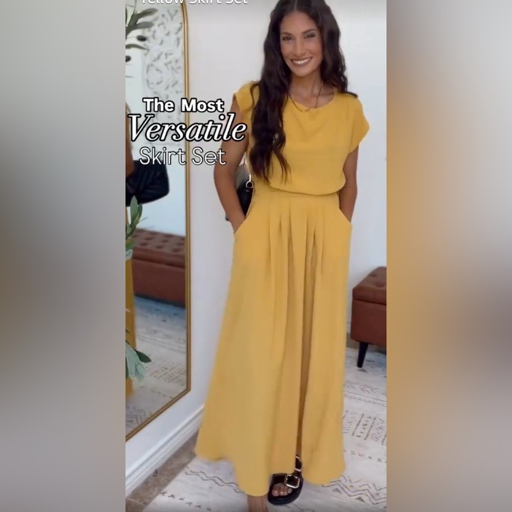 Elegant Yellow Women's Skirt - Picture 2 of 4